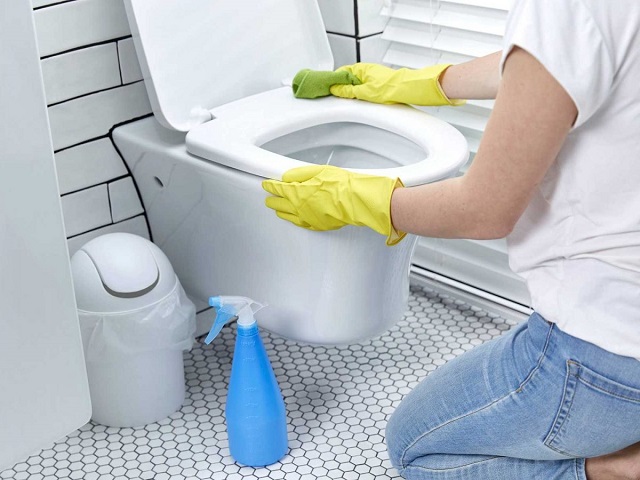 The cause of septic tanks quickly filling up and having an unpleasant odor