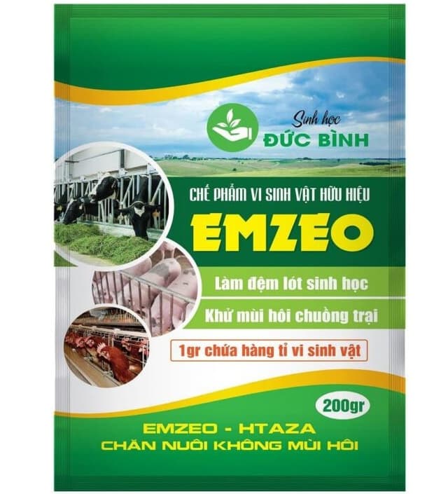 Microbiological product EMZEO is used to deodorize rabbit cages